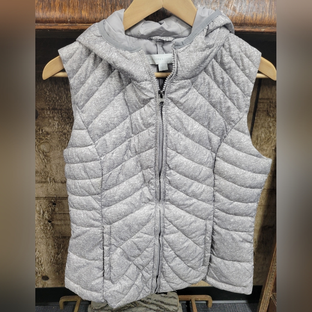 New York & Co. Vest gray small